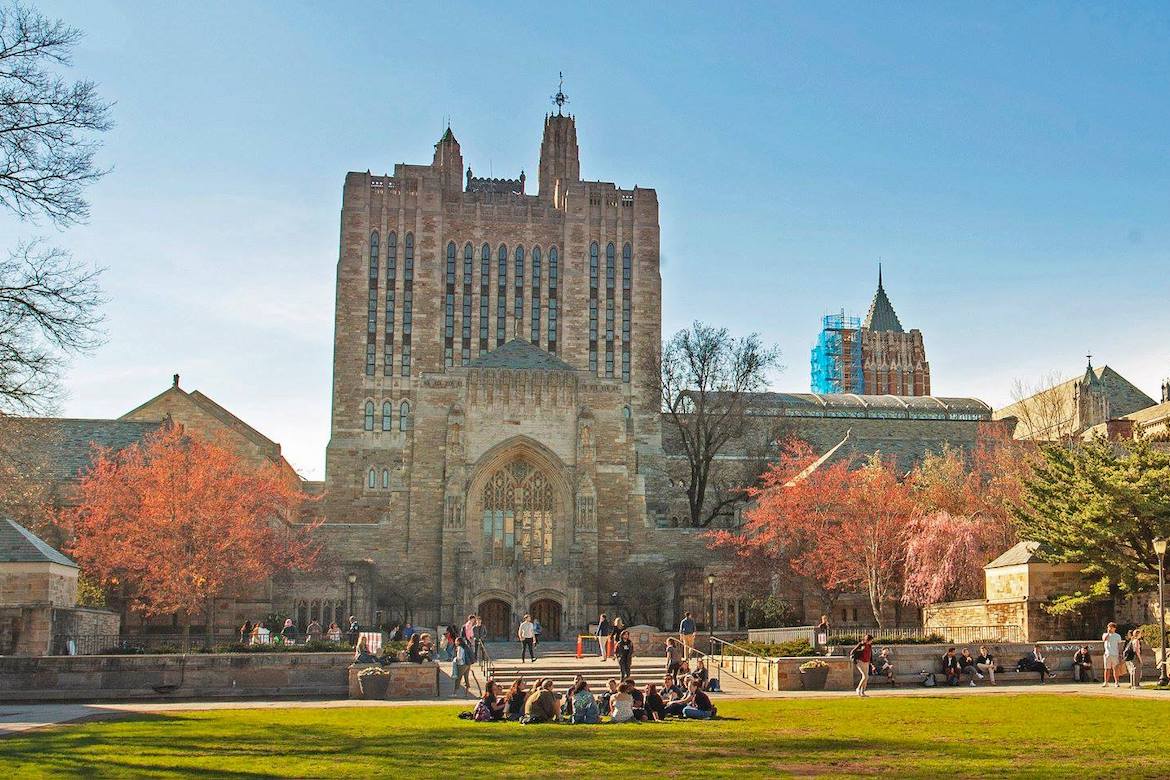 Yale Tours